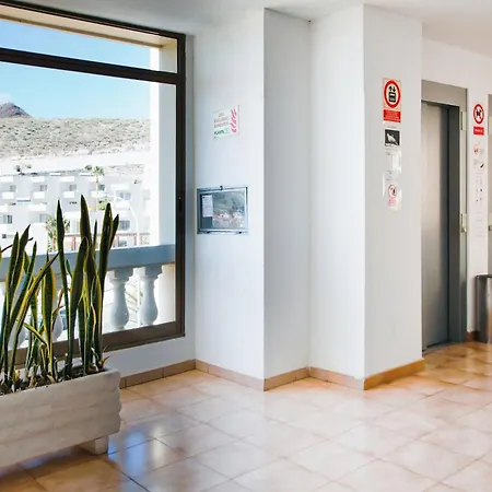 Serena Solvista - Cristianos Apartment *